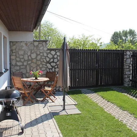 Turold Apartment *